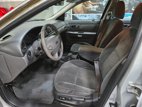 2001 Ford Taurus IV, серебристый, 550000 рублей - вид 6
