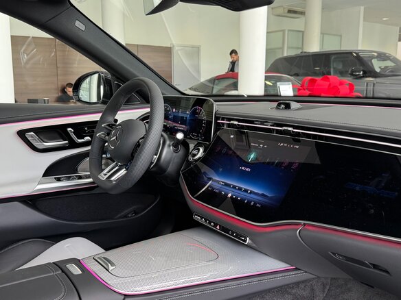 2025 Mercedes-Benz E-Класс AMG 53 AMG VI (W214), чёрный - вид 5