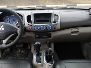 2008 Mitsubishi L200 IV, серый, 1400000 рублей, вид 5