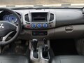 2008 Mitsubishi L200 IV, серый, 1400000 рублей - вид 4