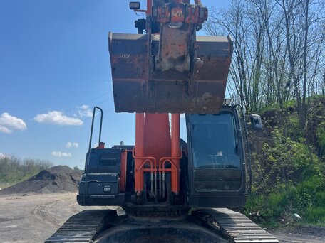 2020 Hitachi ZX300, 8000000 рублей, вид 2