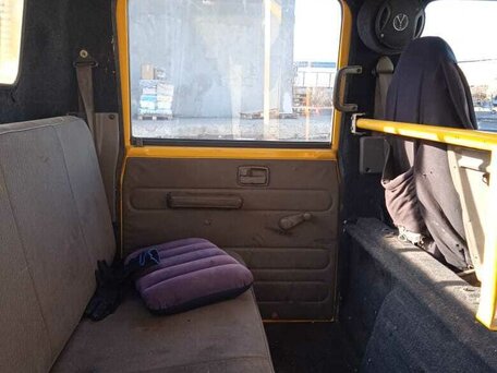 1994 Isuzu Elf (N-series), жёлтый, 950000 рублей, вид 4