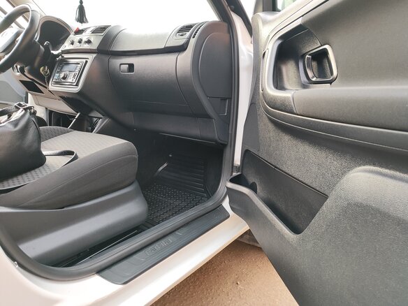 2013 Skoda Fabia II Рестайлинг, белый, 700000 рублей - вид 29