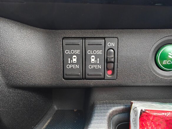 2016 Honda Stepwgn Spada V, фиолетовый, 1850000 рублей - вид 18