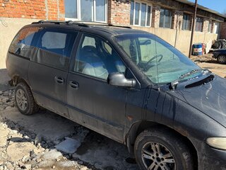 1997 Chrysler Voyager III, чёрный, 140000 рублей, вид 3