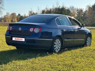 2010 Volkswagen Passat B6, синий, 630000 рублей, вид 4