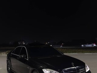 2007 Mercedes-Benz S-Класс 500 V (W221), чёрный, 1380000 рублей, вид 2