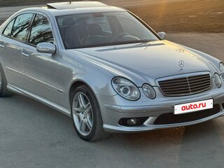 2004 Mercedes-Benz E-Класс 320 III (W211, S211), серебристый, 1400000 рублей, вид 3