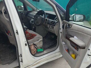 2006 Honda Elysion I Рестайлинг, белый, 920000 рублей, вид 5