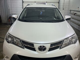 2015 Toyota RAV4 IV (XA40), белый, 1950000 рублей, вид 2