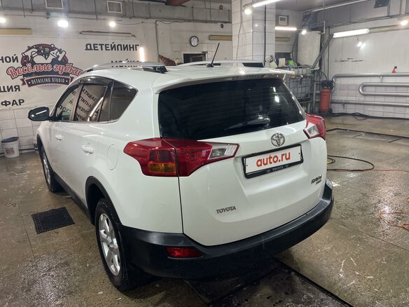 2015 Toyota RAV4 IV (XA40), белый, 1950000 рублей - вид 7