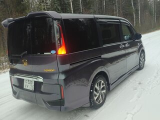 2017 Honda Stepwgn Spada V Рестайлинг, фиолетовый, 1800000 рублей, вид 4