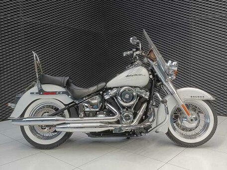 2019 Harley-Davidson Softail Deluxe, белый, 1800000 рублей, вид 3