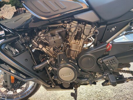 2021 Harley-Davidson Pan America Special, чёрный, 1300000 рублей, вид 3