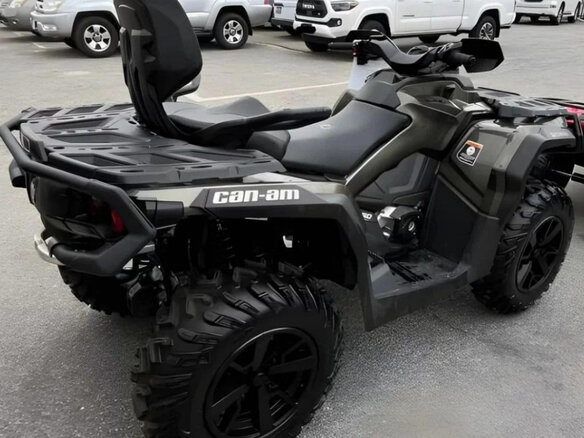 2025 BRP Can-Am Outlander MAX 850, чёрный, 2422500 рублей - вид 3