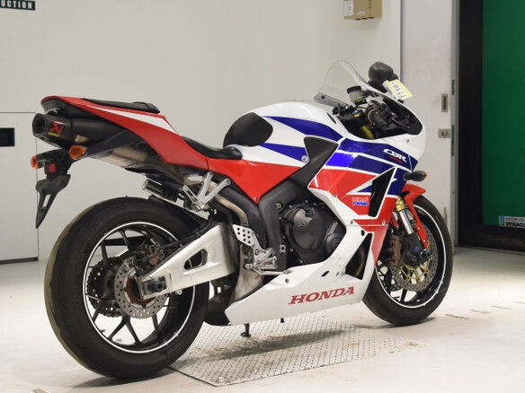 2015 Honda CBR 600RR, белый, 800000 рублей - вид 3