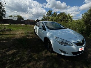 2011 Opel Astra J, белый, 550000 рублей, вид 3