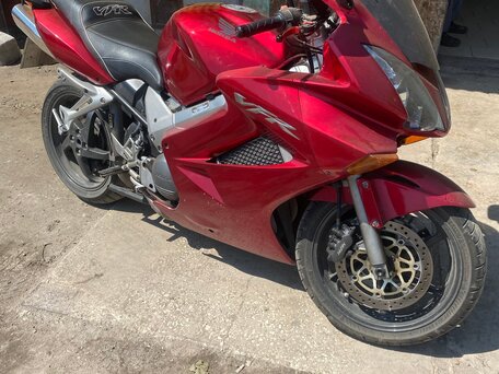 2002 Honda VFR 800, красный, 400000 рублей, вид 3