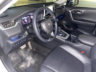2019 Toyota RAV4 V (XA50), белый, 5000000 рублей, вид 4