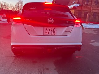 2018 Nissan Leaf II (ZE1), белый, 1800000 рублей, вид 5