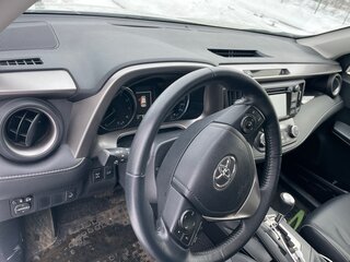 2015 Toyota RAV4 IV (XA40) Рестайлинг, белый, 2000000 рублей, вид 5
