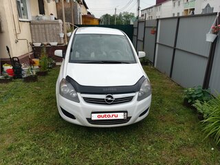 2011 Opel Zafira B Рестайлинг, белый, 555000 рублей, вид 1