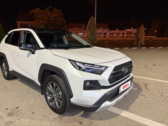 2024 Toyota RAV4 V (XA50), белый, 4800000 рублей - вид 7