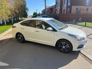 2017 Hyundai Solaris II, белый, 1350000 рублей, вид 5