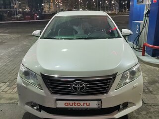 2014 Toyota Camry VII (XV50) Рестайлинг, белый, 1600000 рублей, вид 1