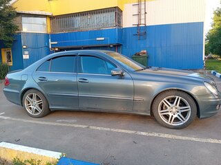 2007 Mercedes-Benz E-Класс 320 III (W211, S211) Рестайлинг, серебристый, 1100000 рублей, вид 2