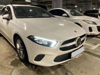 2018 Mercedes-Benz A-Класс 180 IV (W177), белый, 1670000 рублей, вид 2