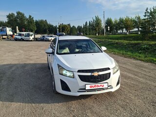 2013 Chevrolet Cruze I Рестайлинг, белый, 800000 рублей, вид 3