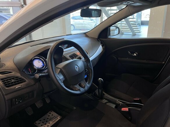 2014 Renault Fluence I Рестайлинг, белый - вид 19