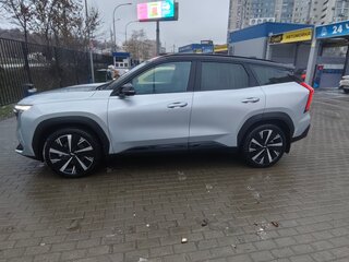 2024 Geely Atlas II, серый, 2850000 рублей, вид 3