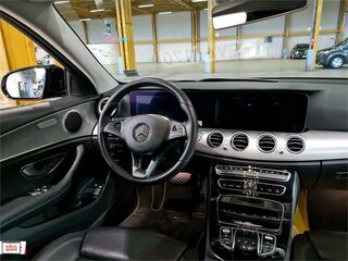 2017 Mercedes-Benz E-Класс 220 d V (W213, S213, C238), серый, 2500000 рублей, вид 5