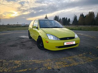 2001 Ford Focus I Рестайлинг, жёлтый, 315000 рублей, вид 4