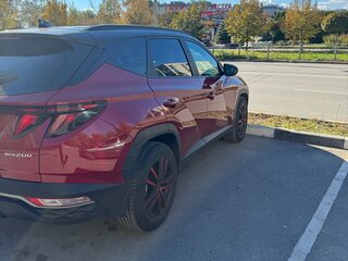 2021 Hyundai Tucson IV, красный, 4000000 рублей, вид 2