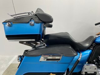 2011 Harley-Davidson Electra Glide, синий, 765000 рублей, вид 2