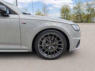 2019 Audi A4 V (B9), серый, 3290000 рублей, вид 5