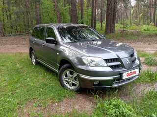 2005 Mitsubishi Outlander I, серый, 650000 рублей, вид 1