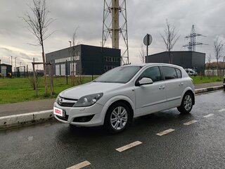 2011 Opel Astra H Рестайлинг, белый, 530000 рублей, вид 5