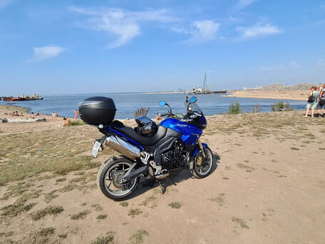 2007 Triumph Tiger 1050, синий, 350000 рублей, вид 1