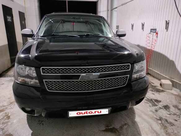 2008 Chevrolet Tahoe III, чёрный, 1600000 рублей - вид 1