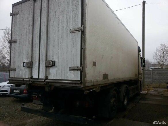 2001 Mercedes-Benz Actros, белый, 2800000 рублей - вид 5