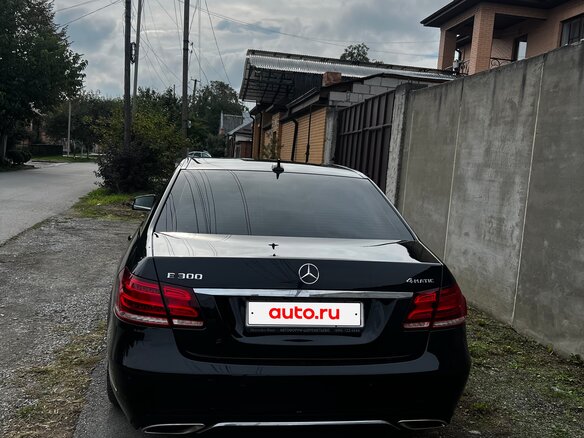 2014 Mercedes-Benz E-Класс 300 IV (W212, S212, C207) Рестайлинг, чёрный, 2350000 рублей - вид 2