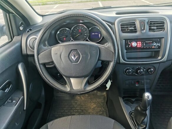 2017 Renault Logan II, белый, 580000 рублей - вид 14