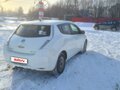 2011 Nissan Leaf (EM61) I (ZE0/AZE0), белый, 750000 рублей - вид 3