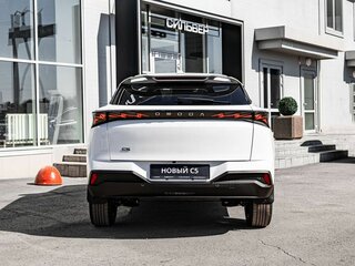 2026 Omoda C5 II, белый, 2899710 рублей, вид 4