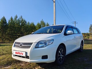 2006 Toyota Corolla Fielder X (E140, E150), белый, 750000 рублей, вид 1