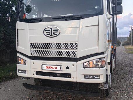 2022 FAW J6 CA3250, белый, 5500000 рублей, вид 1